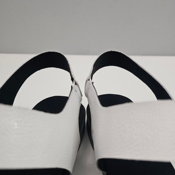 NEW Munro Meena Sandal Womens 9.5 White Patent Leather Comfort Cushioned Walking - Picture 7 of 14